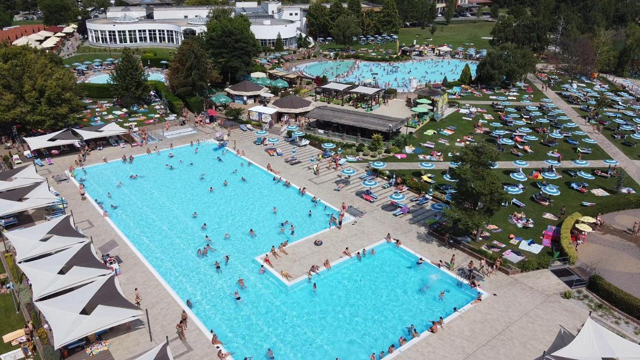 Rivapark Daire Dunajská Streda Dış mekan fotoğraf